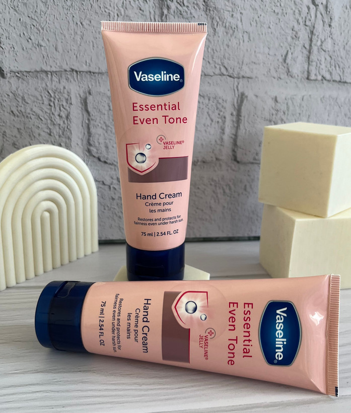 کرم دست وازلین Vaseline مدل Essential Even Tone حجم 75میل